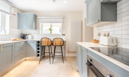 4 Bed in Tenby 2