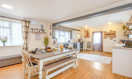 3 Bed in Feltwell 2