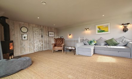 2 Bed in Tregurrian, Watergate Bay 9