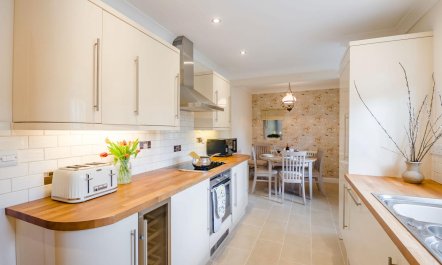 3 Bed in Scalby 1