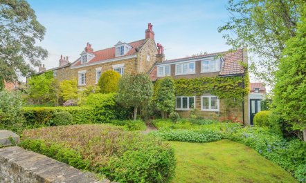 3 Bed in Scalby 0