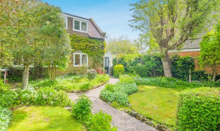 3 Bed in Scalby