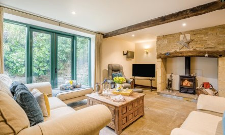 3 Bed in Duntisbourne Abbots 2