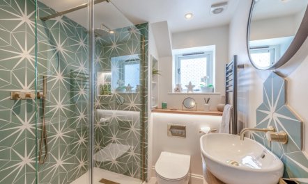 2 Bed in Staplecross 6