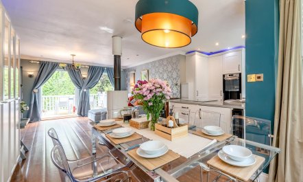 4 Bed in Meopham 1