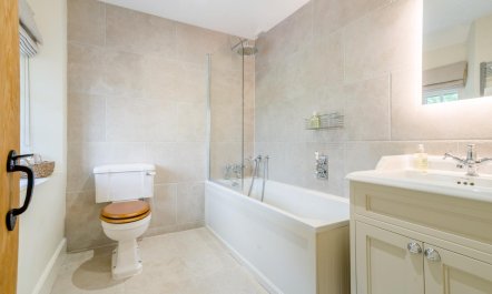 2 Bed in Chebbard 4