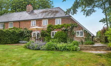 2 Bed in Chebbard 1