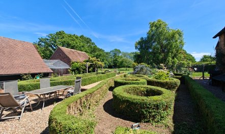 3 Bed in Frittenden 1