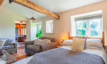 1 Bed in Bream 8