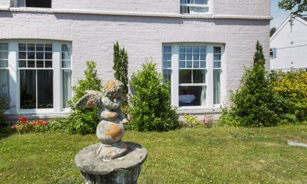 2 Bed in Beaumaris 5