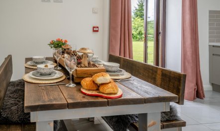 1 Bed in Mynyddislwyn 9