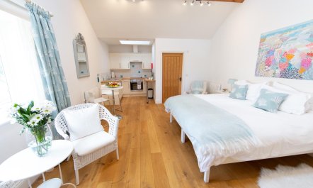 1 Bed in Upper Vobster 2