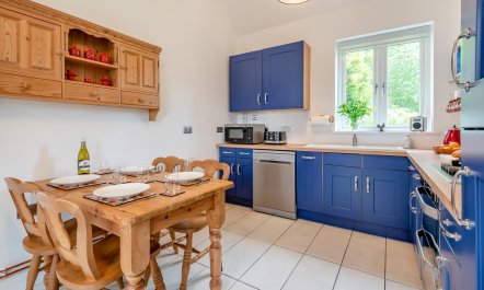 2 Bed in Laxton 8