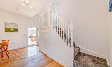 4 Bed in Rhoslefain 9