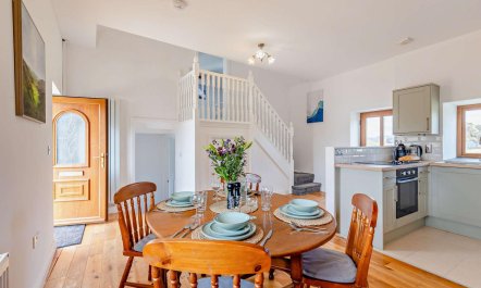 4 Bed in Rhoslefain 7