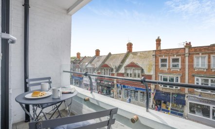 2 Bed in Swanage 2
