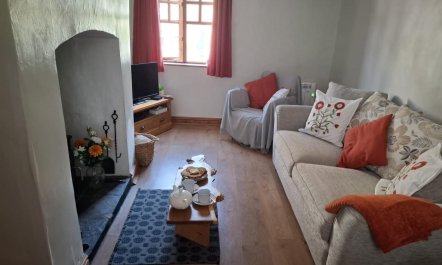 2 Bed in Llanfair Caereinion