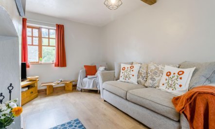 2 Bed in Llanfair Caereinion 3