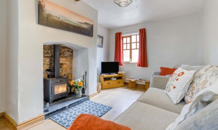 2 Bed in Llanfair Caereinion