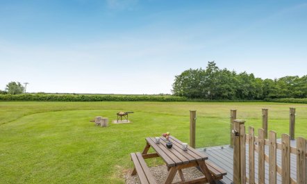 1 Bed in Runham 1