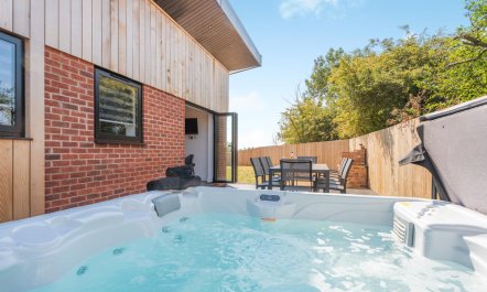 4 Bed in Waddington 3