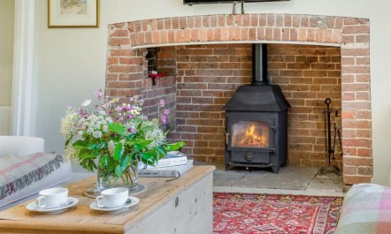2 Bed in Chebbard 6