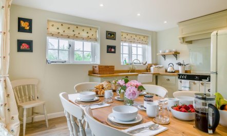 2 Bed in Chebbard 1