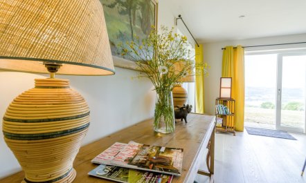 4 Bed in Banks Head 5