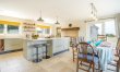 4 Bed in Banks Head 3