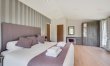 1 Bed in Three Holes 3