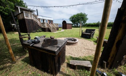 1 Bed in Elsing 3