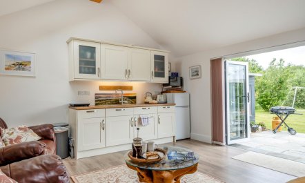 2 Bed in Cowes 5