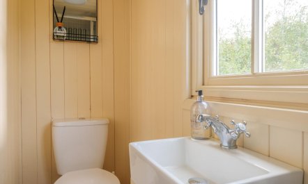 1 Bed in Purleigh 9
