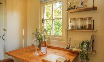 1 Bed in Purleigh 4