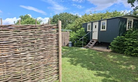 1 Bed in Purleigh 7