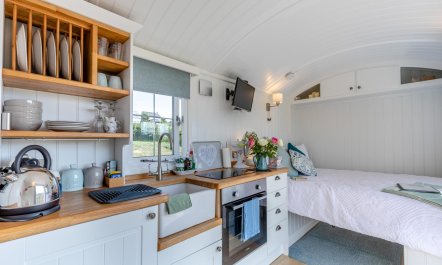1 Bed in Newton Tracey 2