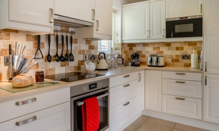 2 Bed in Gilwern 5