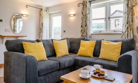 2 Bed in Gilwern 2