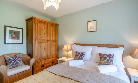 3 Bed in Castlemorris 8