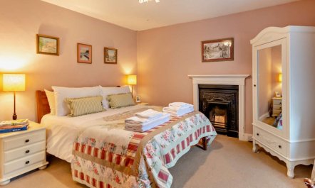 3 Bed in Castlemorris 6