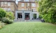London Charm 1