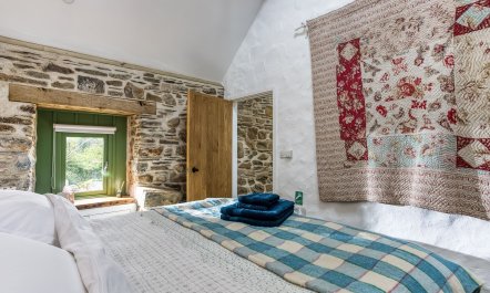 Dinas Cosy 9