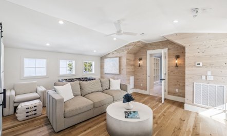 Coastal Charm Retreat 6