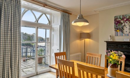 Waterside Breeze 5