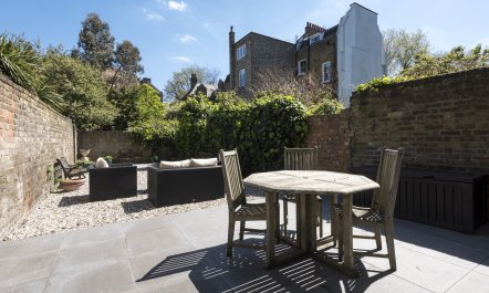 River Thames Retreat 9