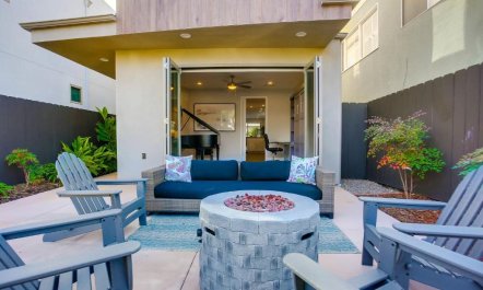 Pacific Rooftop Reverie 2