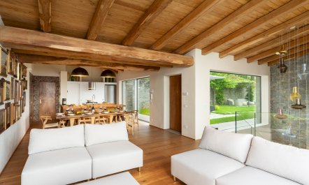 Castello & Chestnut 8