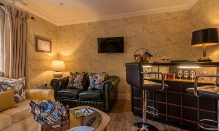 The Dalkeith Dram 8