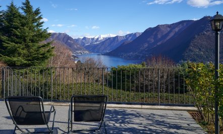 Lago & Light 1