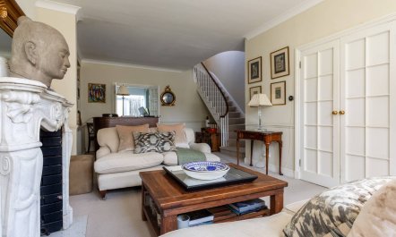 Kensington Charmer 3